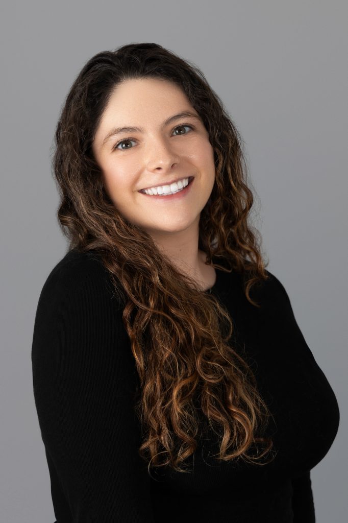 Allyson-Headshot